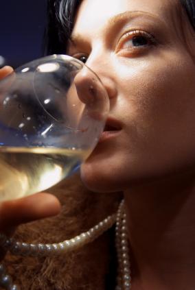 Graphical representation of alcohol damaging your gums in South Ogden and Kaysville, UT